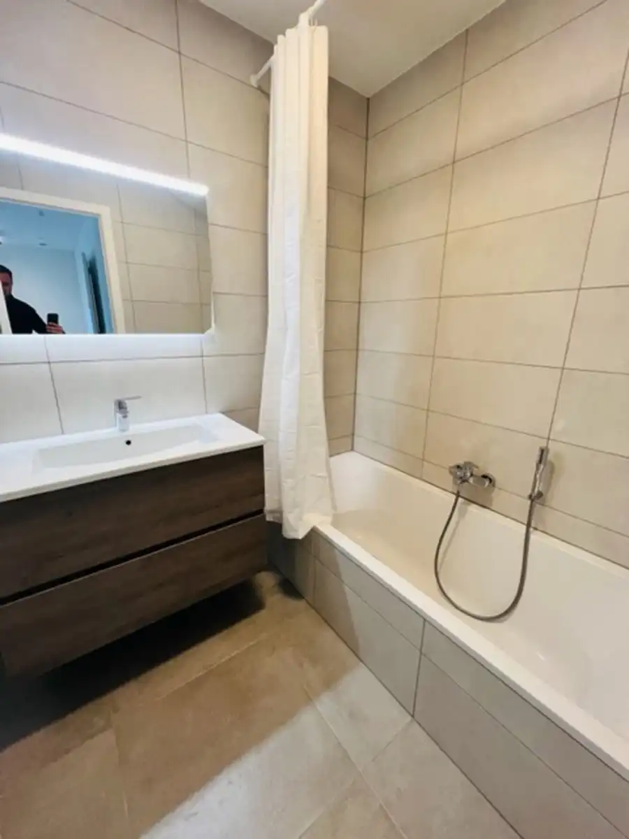 Gezellig 1-slaapkamer appartement met terras foto 9