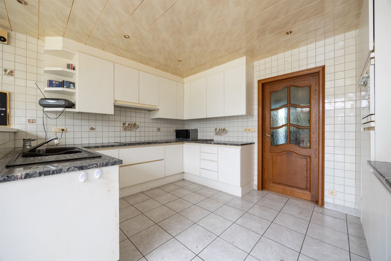 Ruime, lichte villa met bijgebouw op toplocatie.  foto 6