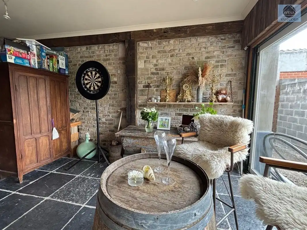 KARAKTERVOLLE WONING MET 5 SLAAPKAMERS foto 2