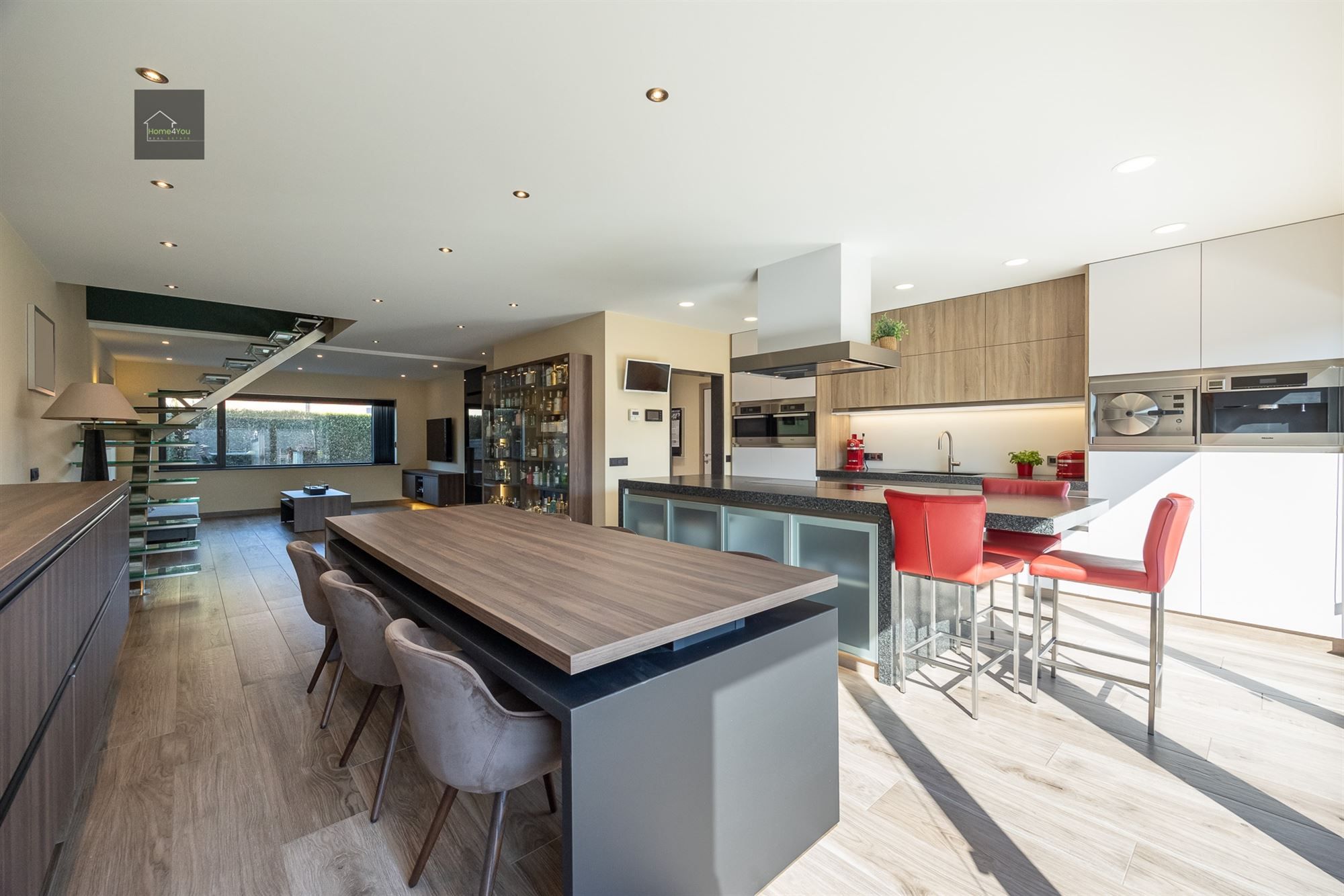 Moderne, energiezuinige halfopen woning in de rustige Vredewijk foto 11
