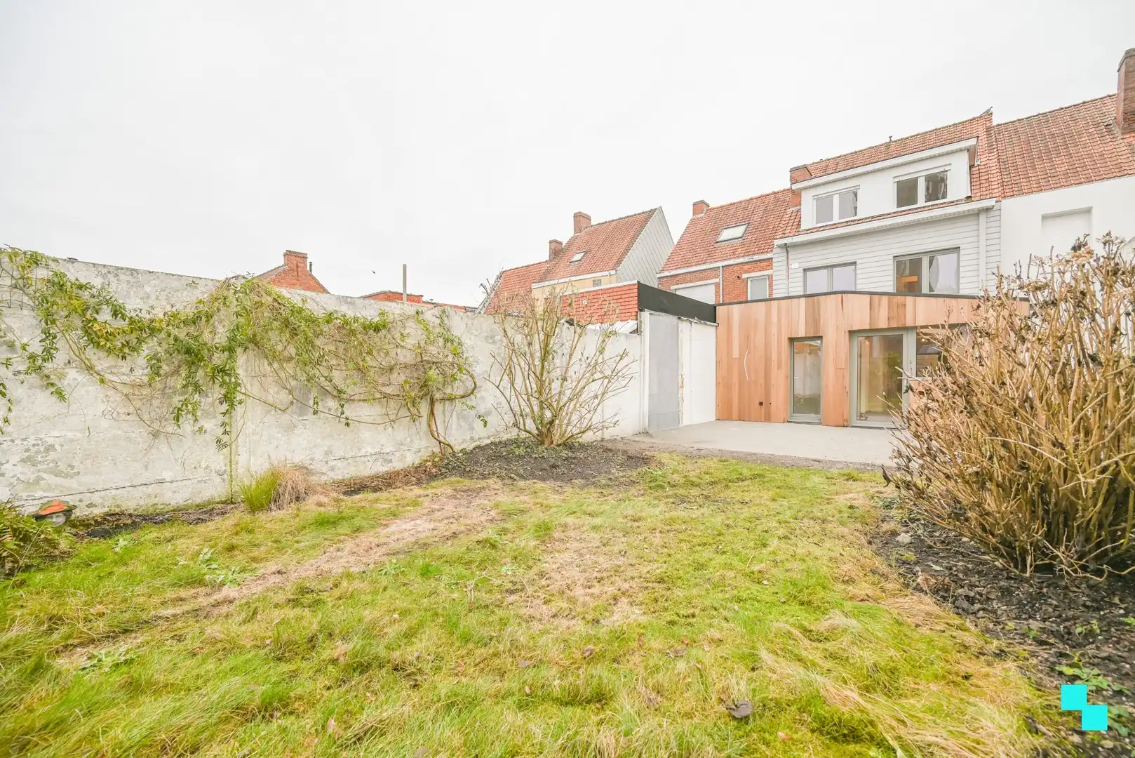 Ruime, instapklare woning met 4 slaapkamers nabij het centrum van Izegem foto 10