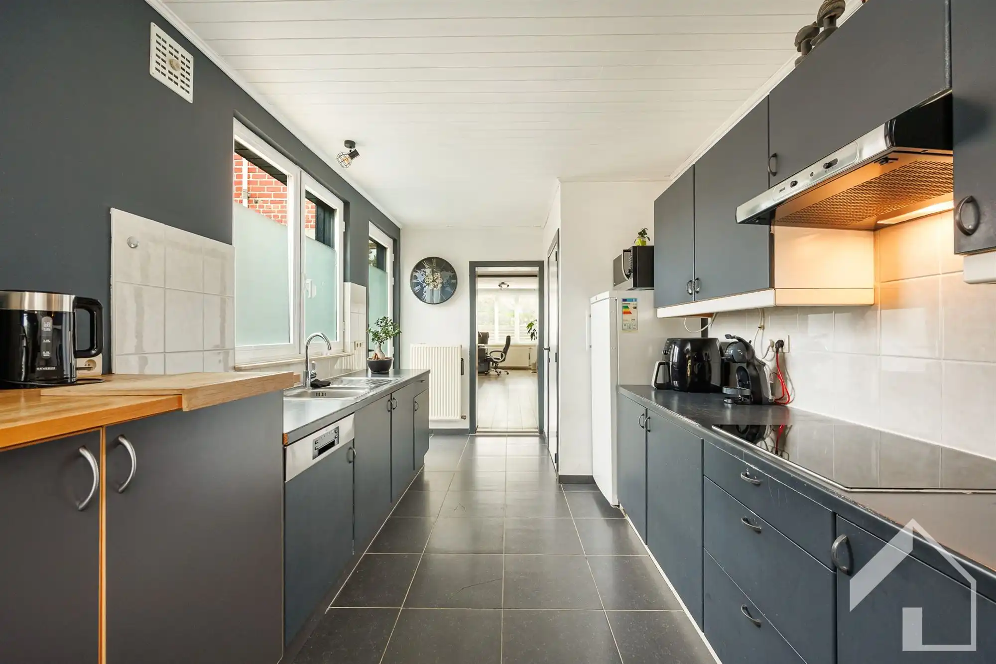 Instapklare rijwoning met gezellige tuin! foto 4