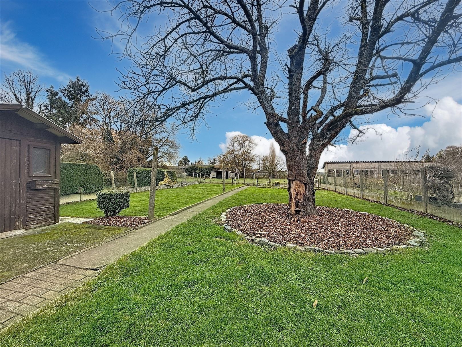 Instapklare woning 2 slpks, garage, tuin, 6a 64ca foto 4