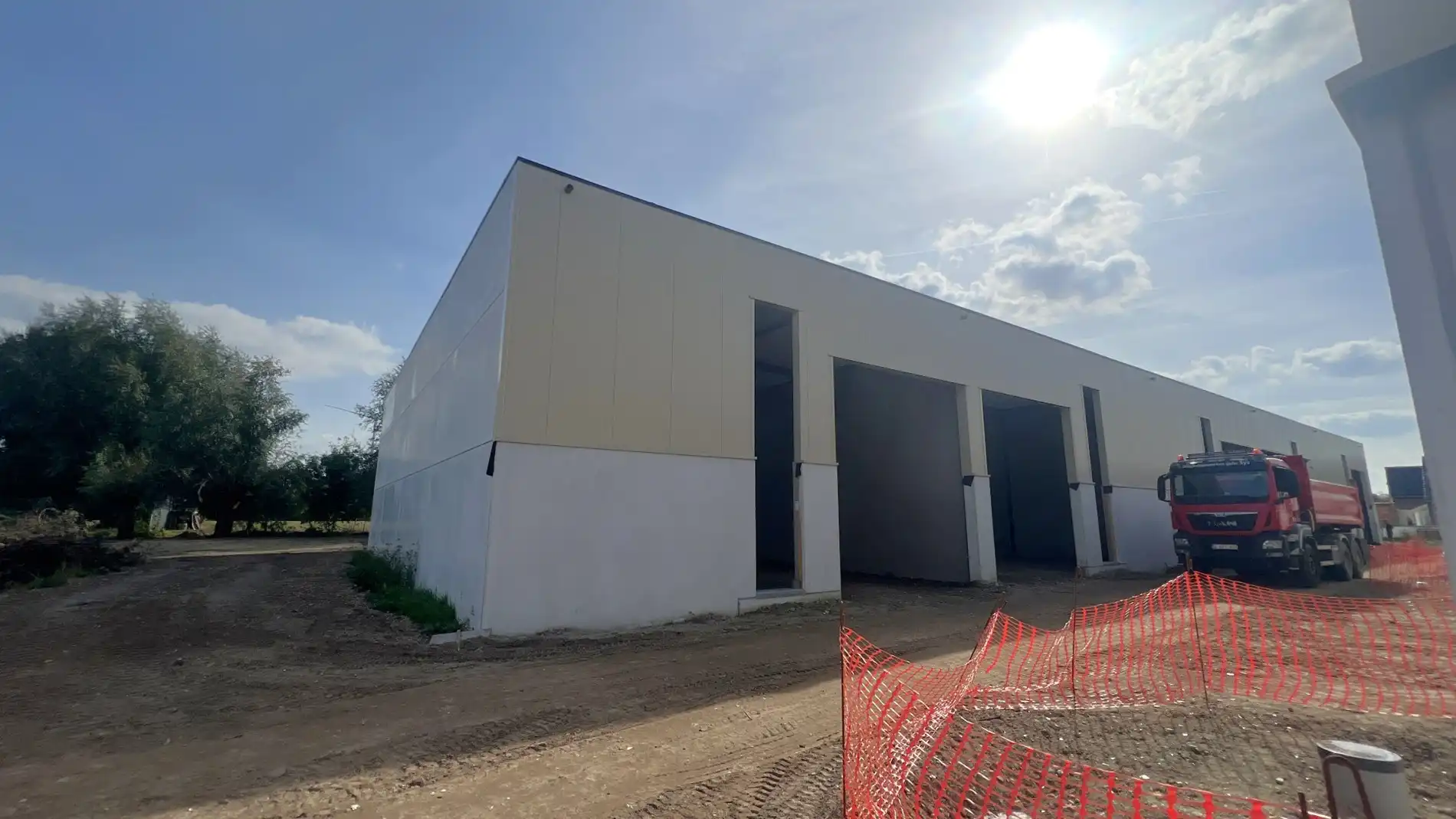 Nieuwbouw KMO-unit te koop in Bizzpark Doornzele foto 9