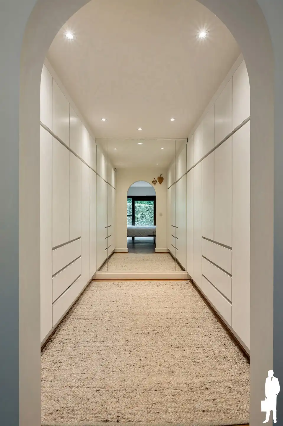 Karaktervolle gelijkvloerse villa op ca. 2.000 m² in zeer rustige, gegeerde en autoluwe wijk Dennendael en dichtbij het natuurgebied foto 31