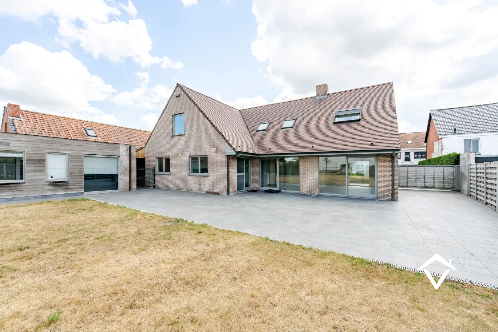 Alleenstaande woning met polyvalent bijgebouw te Zedelgem  foto 14
