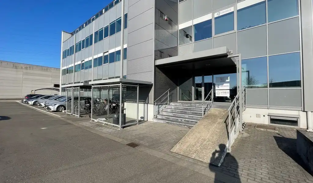 Kantoren te huur in modern kantoorgebouw "Bosuil" te Deurne foto 2