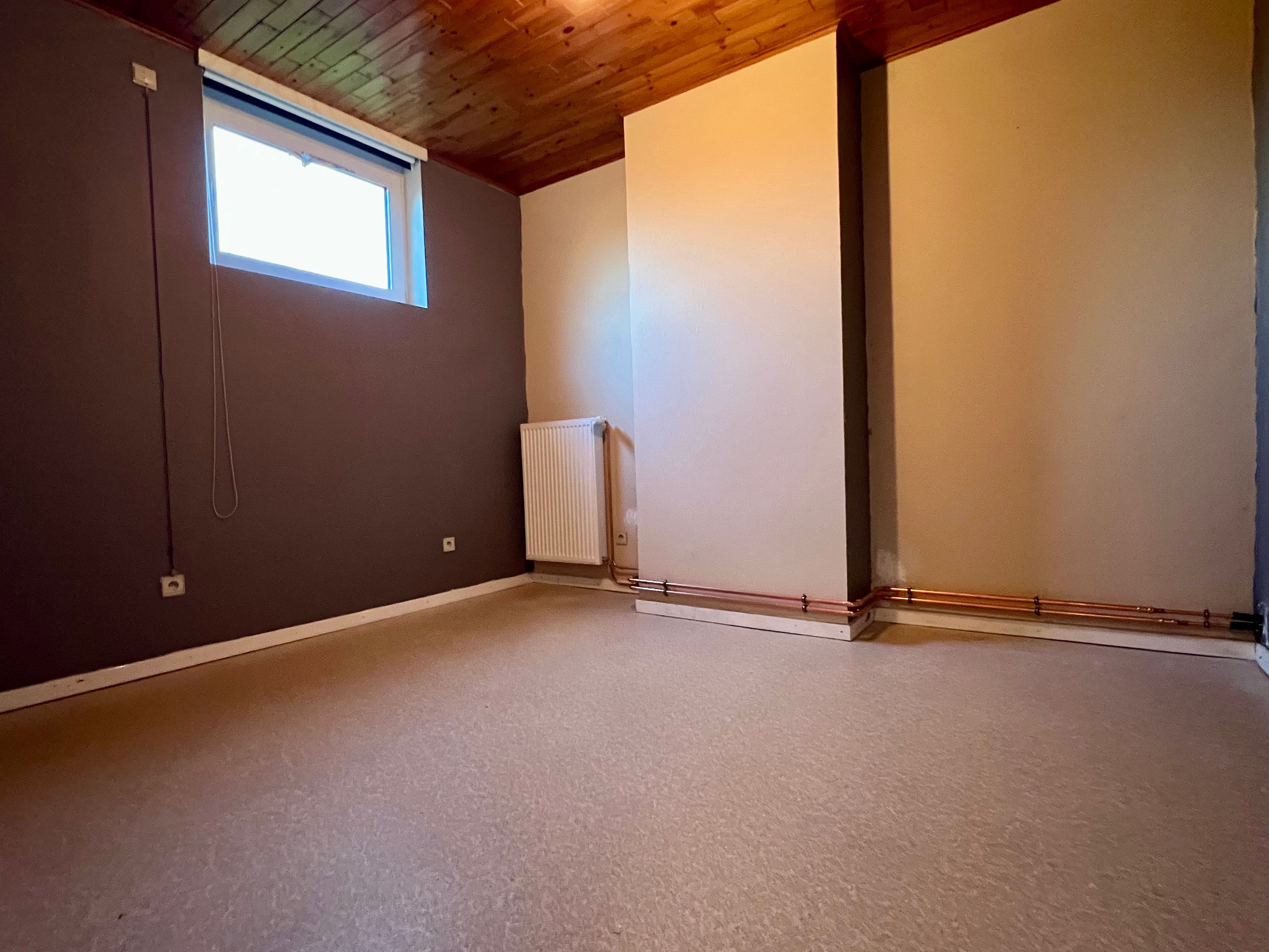 Gesloten bebouwing met 3 slaapkamers & inpandige garage centrum Eeklo foto 8