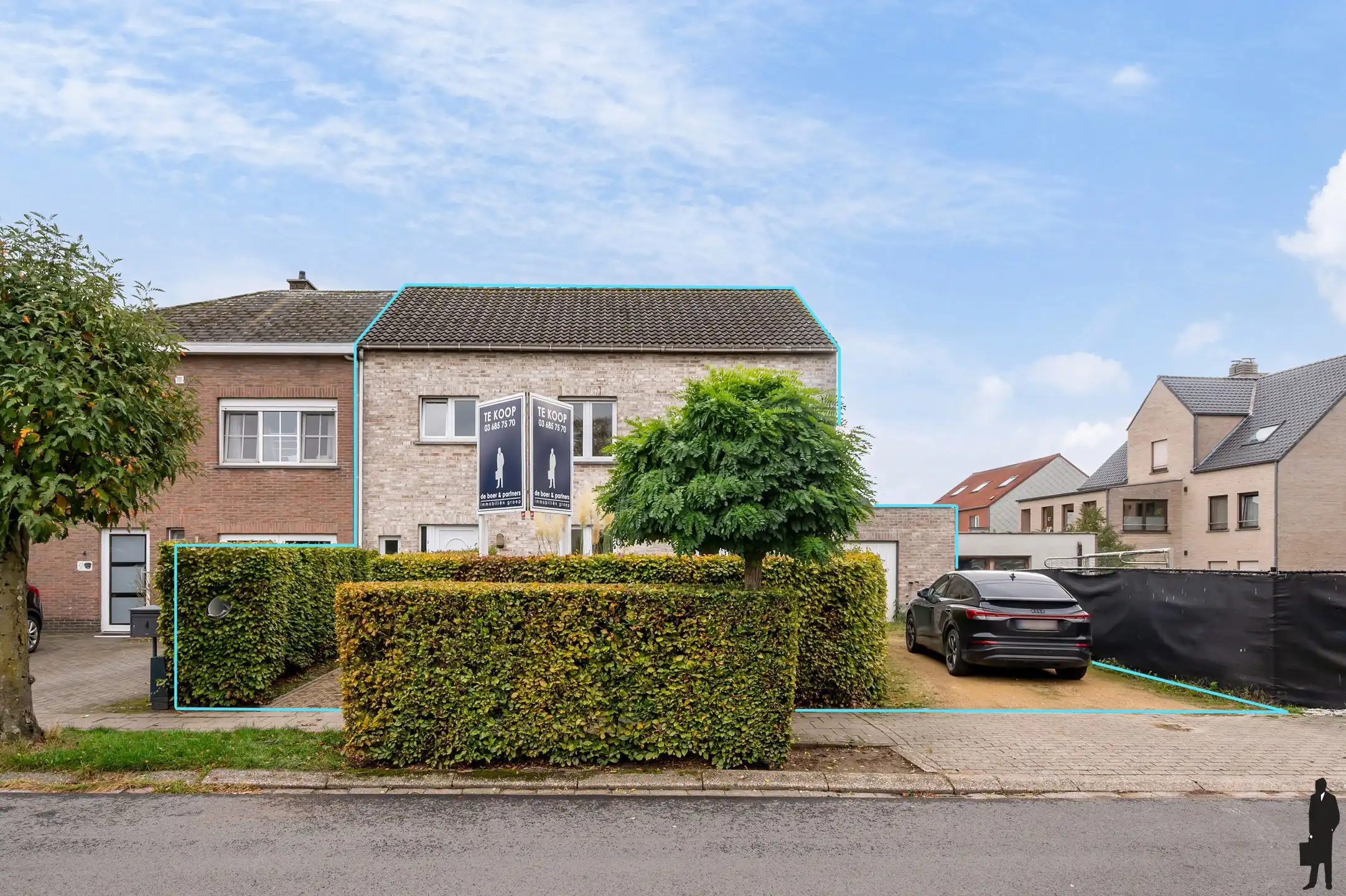 Op te frissen HOB pal in centrum! foto {{pictureIndex}}