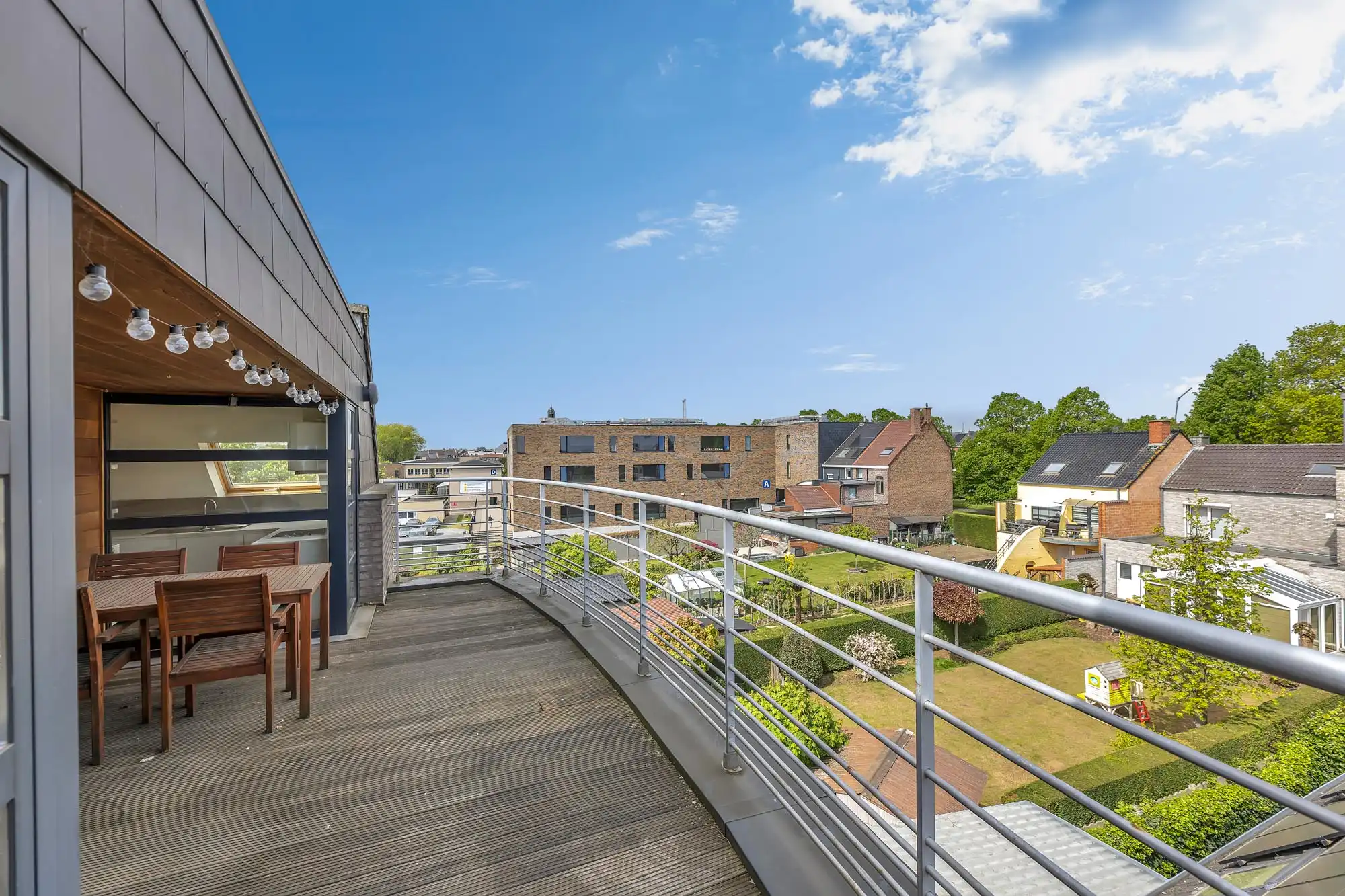 2-slaapkamer appartement met ruim terras foto 6