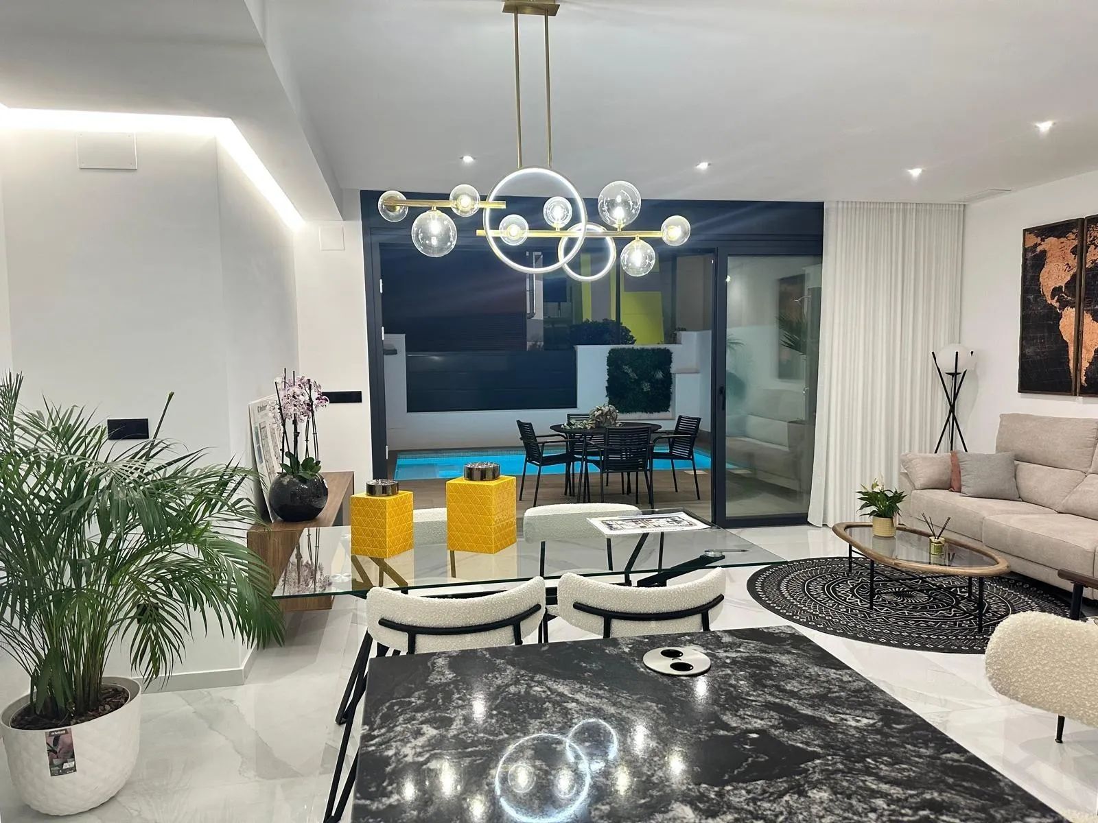 Ultiem genieten: ruime vakantiewoningen dichtbij centrum en strand foto 7