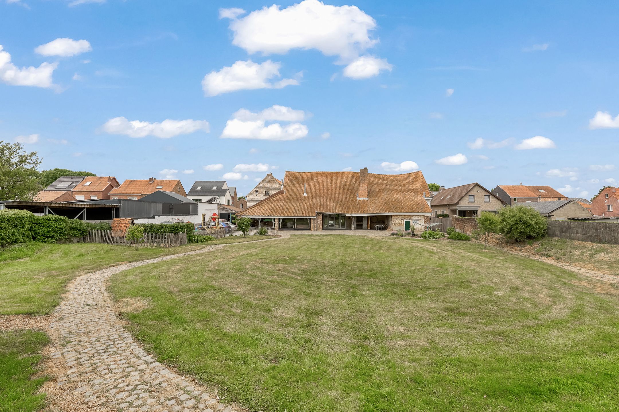 Vierkantshoeve met 3 woningen te Valmeer foto 37