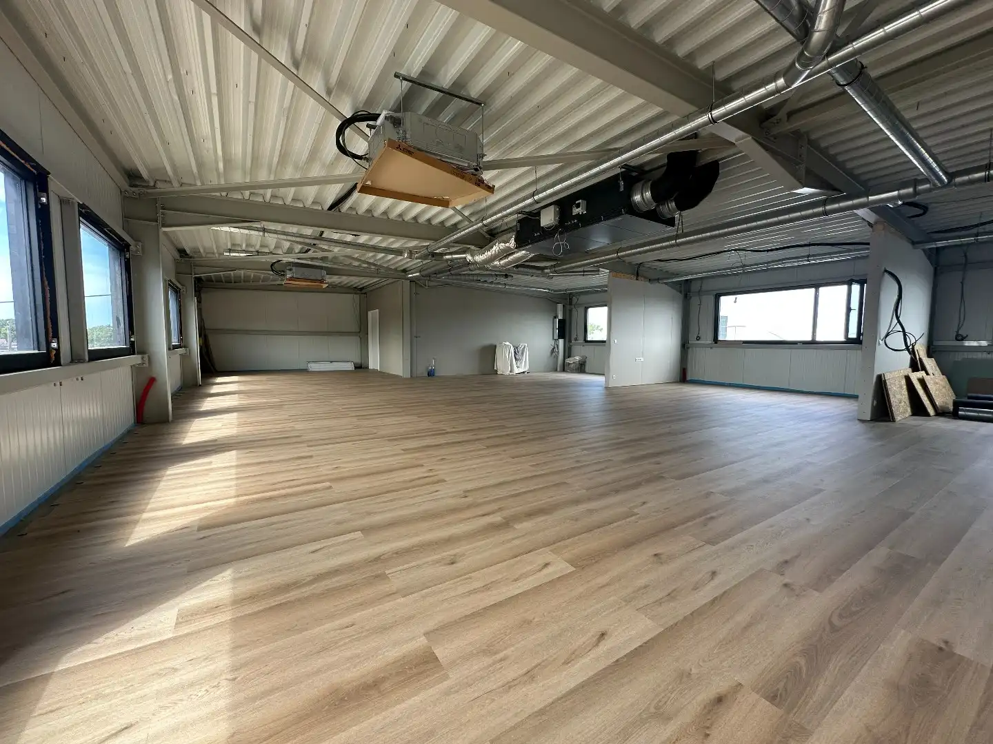 Prachtige kantoorruimte, 275 m², met private parking, gunstig gelegen te Torhout. foto 9