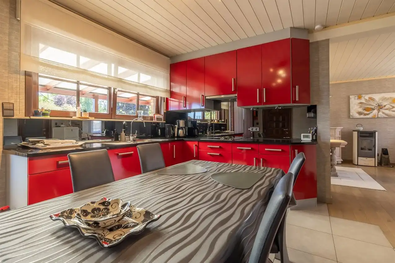 Verzorgde landelijke woning met 3slk op boogscheut E314 foto 12