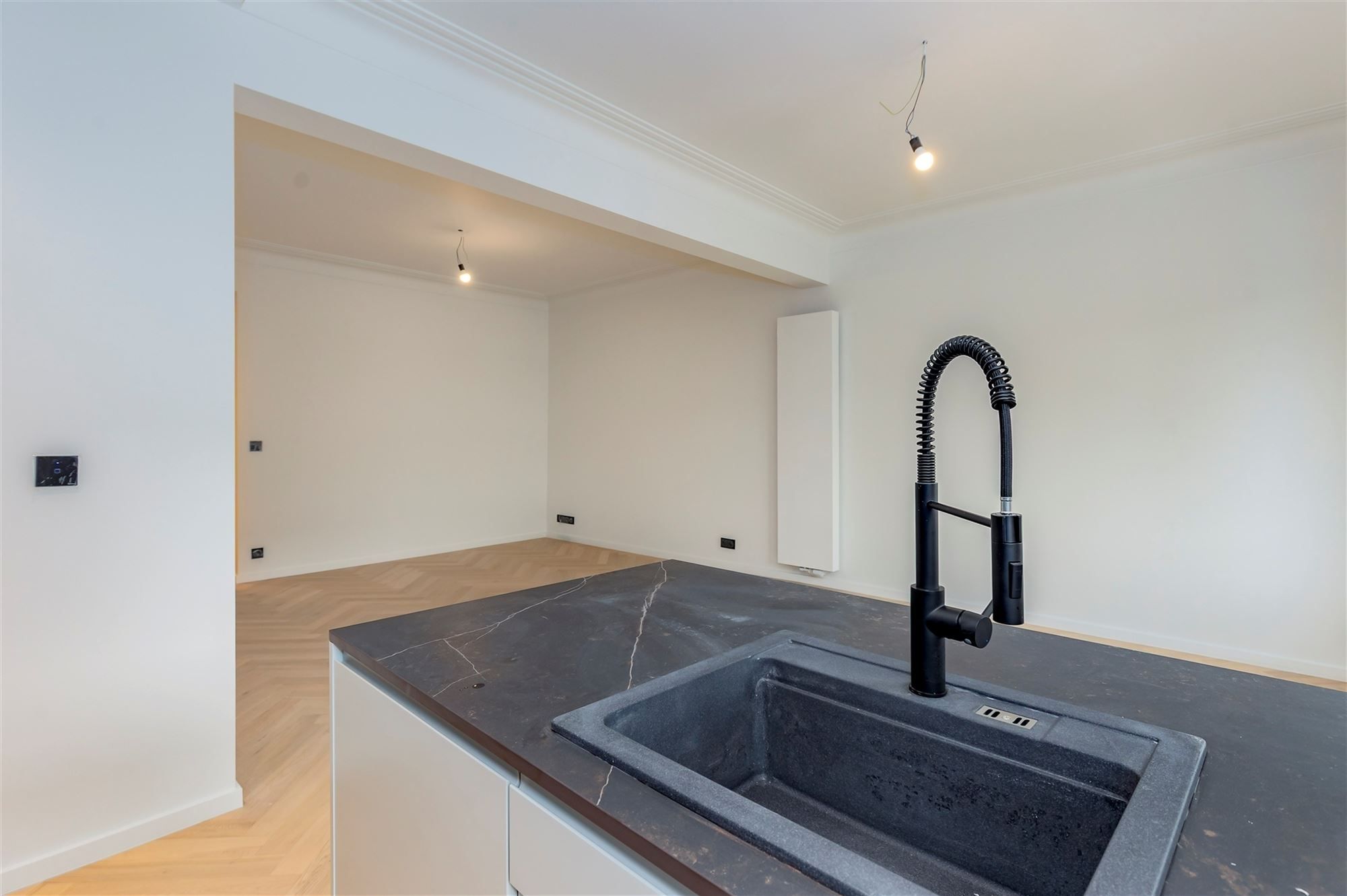 Super-de-luxe gerenoveerd appartement te Mortsel - 2 slk + 2 badk foto 3