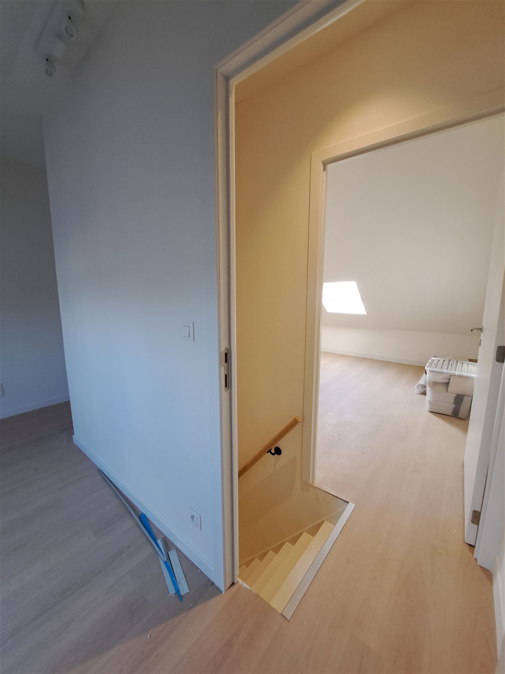 Gerenoveerde woning te huur nabij centrum Ronse. foto 5