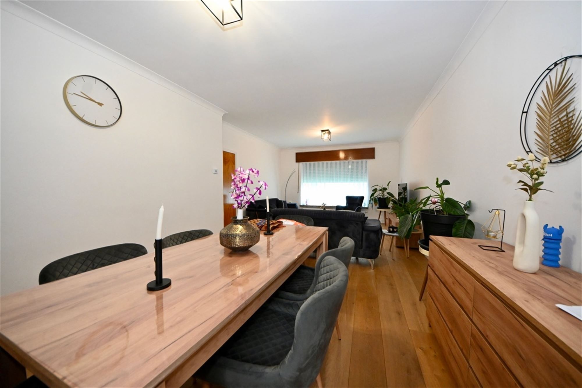 Gerenoveerde woning met 4 slaapkamers en tuin.  foto 6