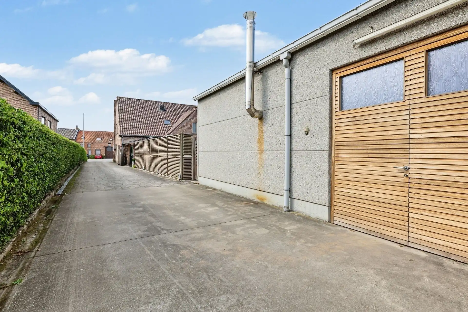 Ruime gezinswoning in klassiek landelijke stijl met aanpalende werkplaats van ca. 435m² foto 33
