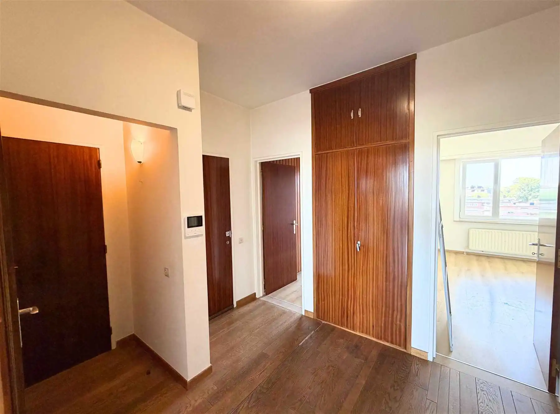 Gerenoveerd energiezuinig appartement met 2 slk's in Edegem foto 8