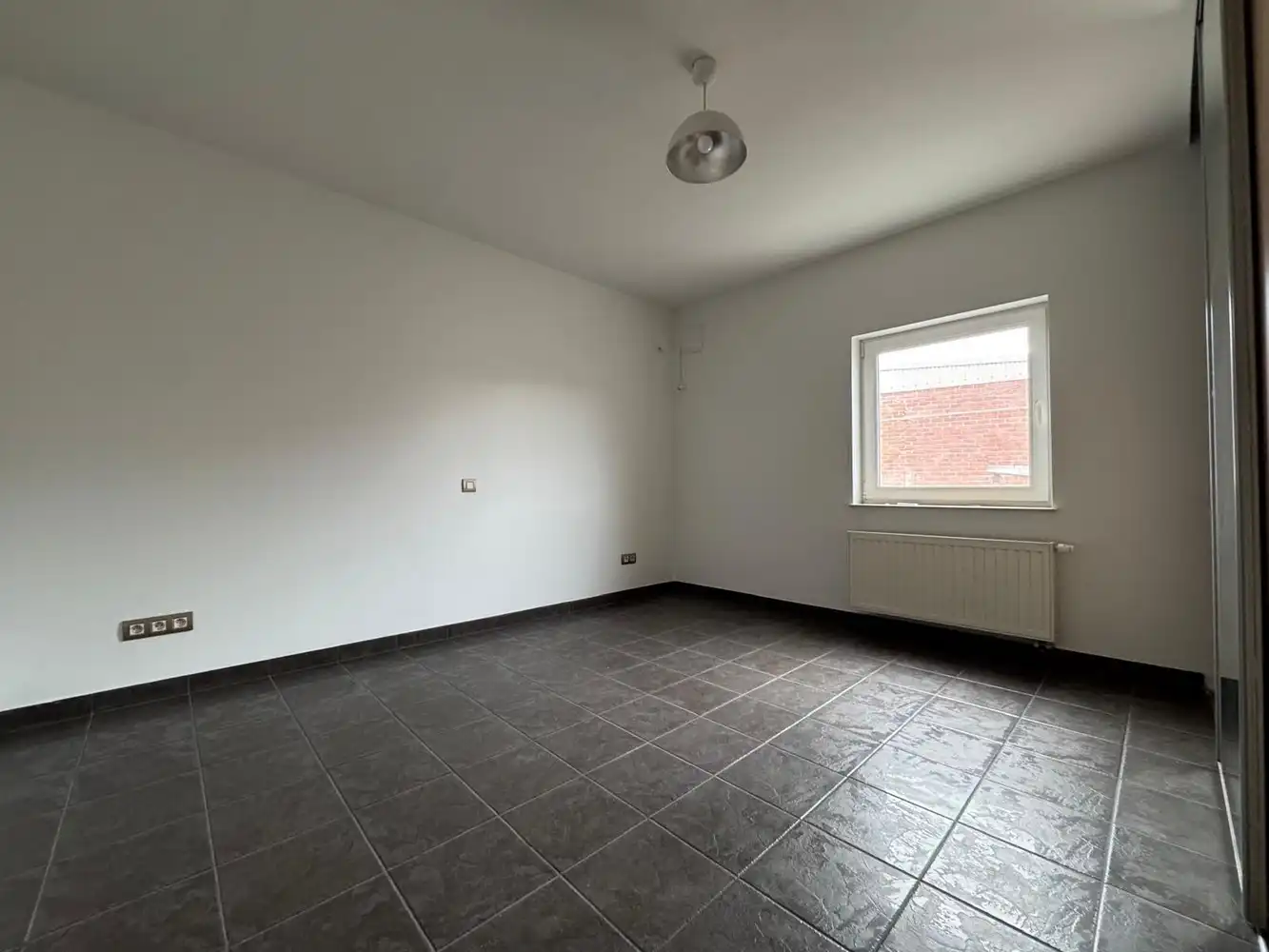 Glvl. app. met 3 slpks foto 11