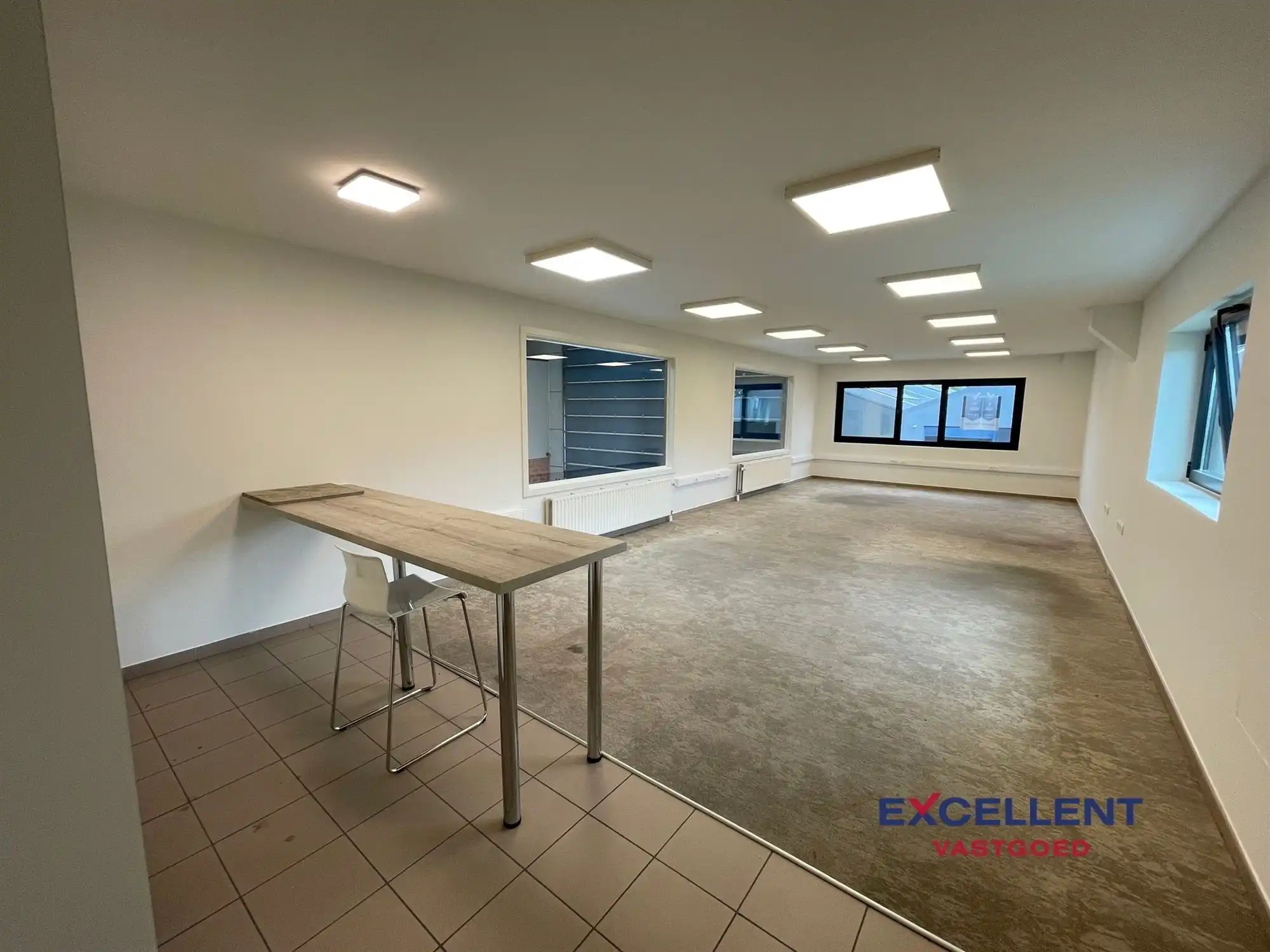 Professionele industriële ruimte in Deinze te huur! foto 12