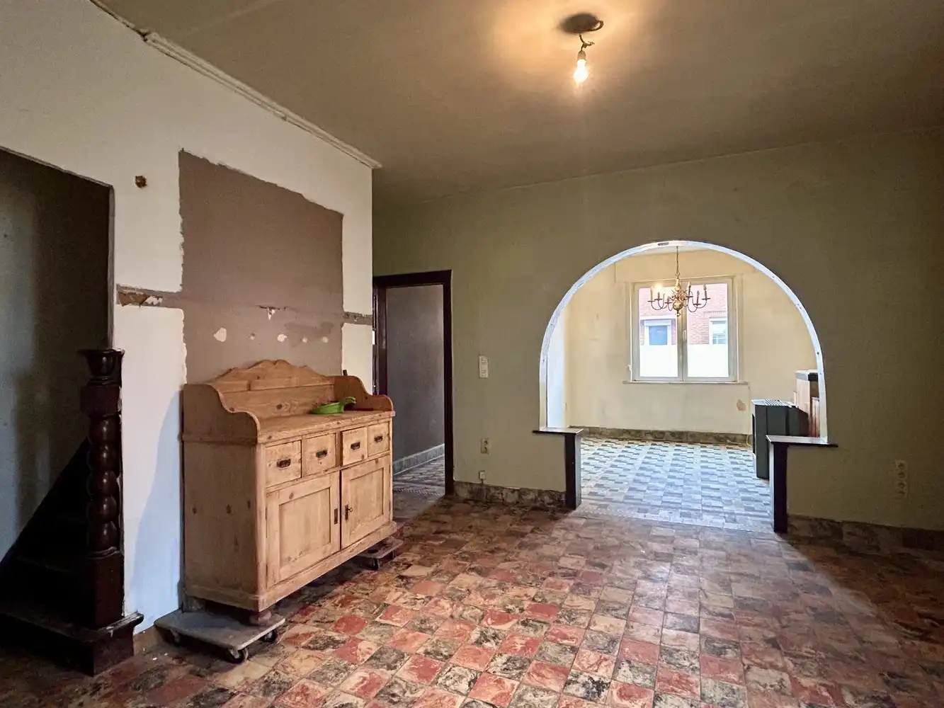 Te renoveren halfopen bebouwing met tuin - groot potentieel foto 5