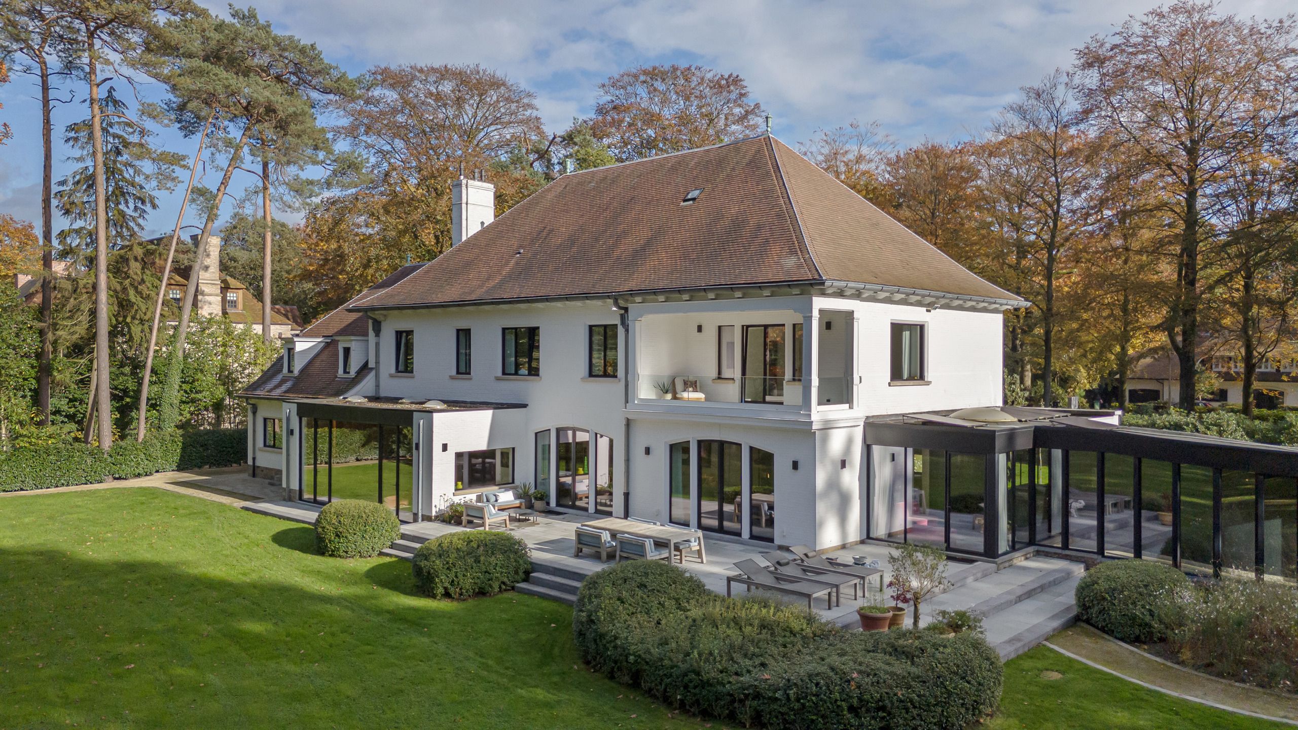 Prachtige recent totaal gerenoveerde villa op ca. 9.568 m² foto 34