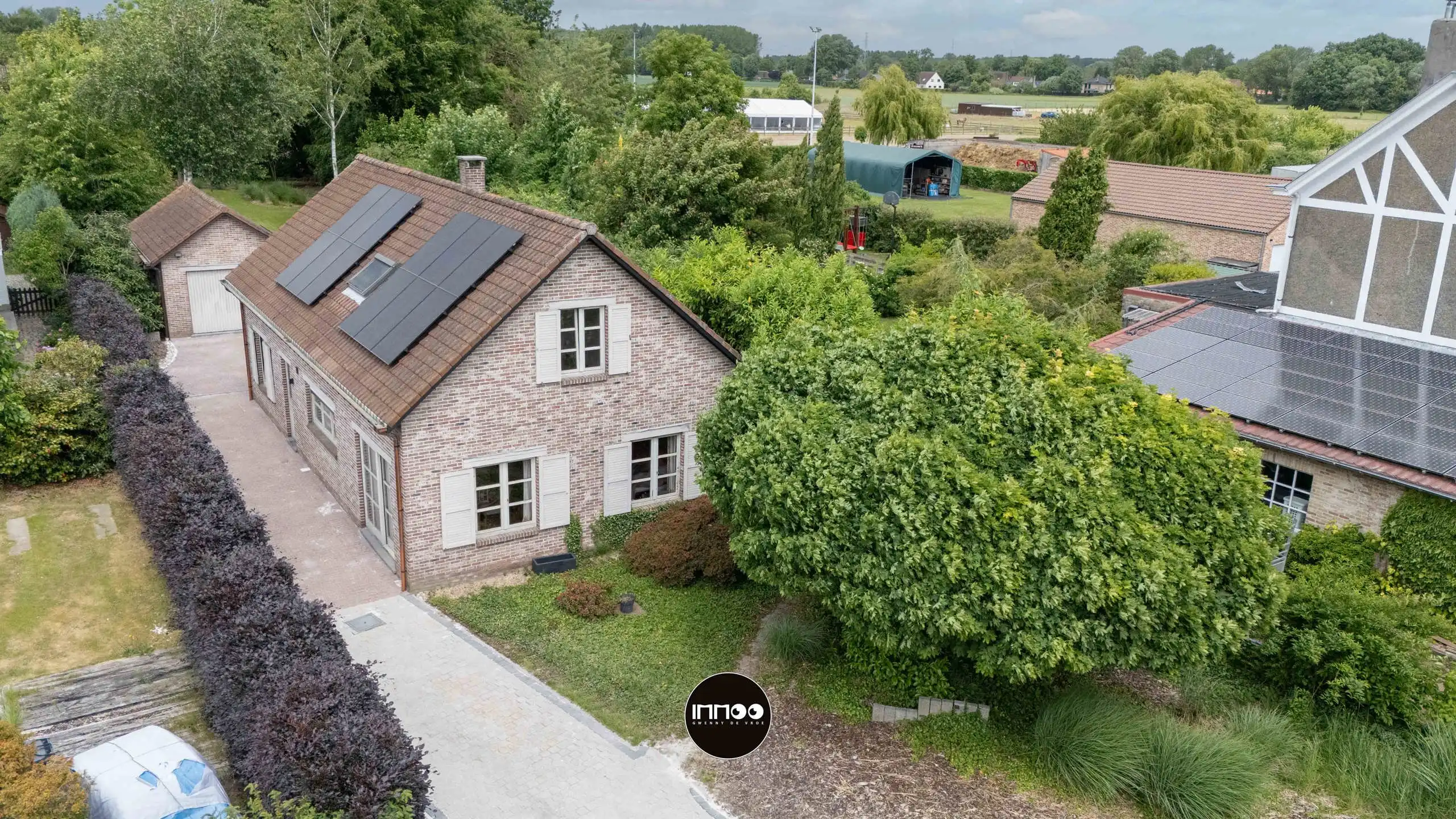 Huis te koop foto {{pictureIndex}}