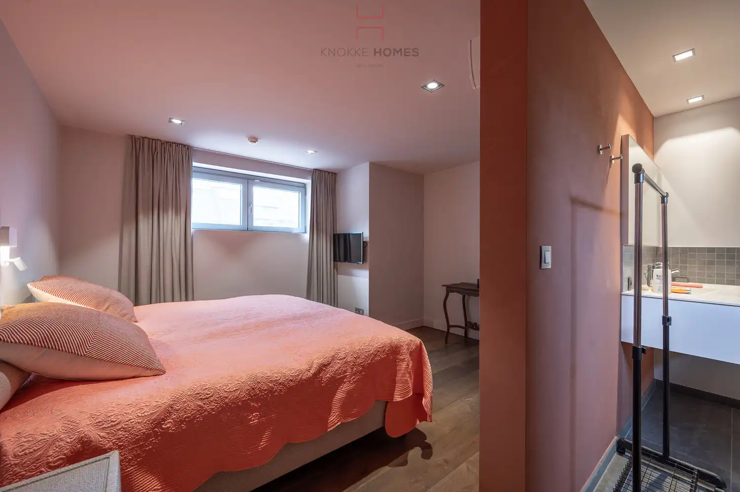 Bijzonder ruime en zeer rustig gelegen villa in Damme-Sijsele foto 34