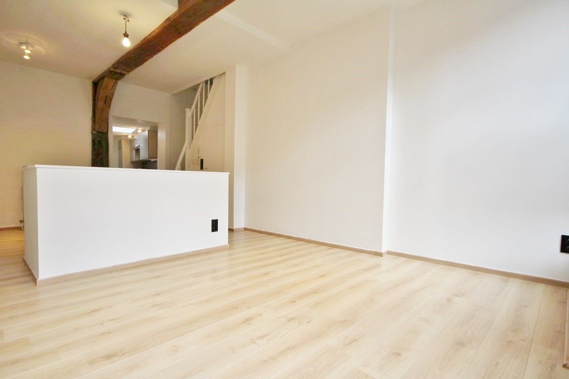 Duplex appartement in het centrum van Sint-Truiden met 2 Slaapkamers foto 5