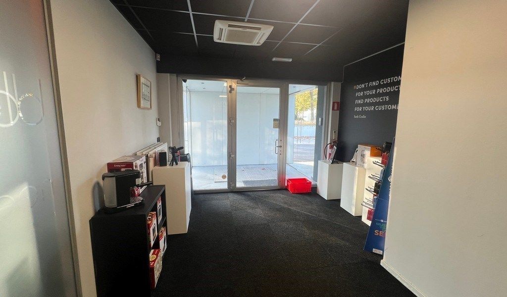 Bedrijfsgebouw met uitbreidingsmogelijkheden te koop in Ronse foto 19