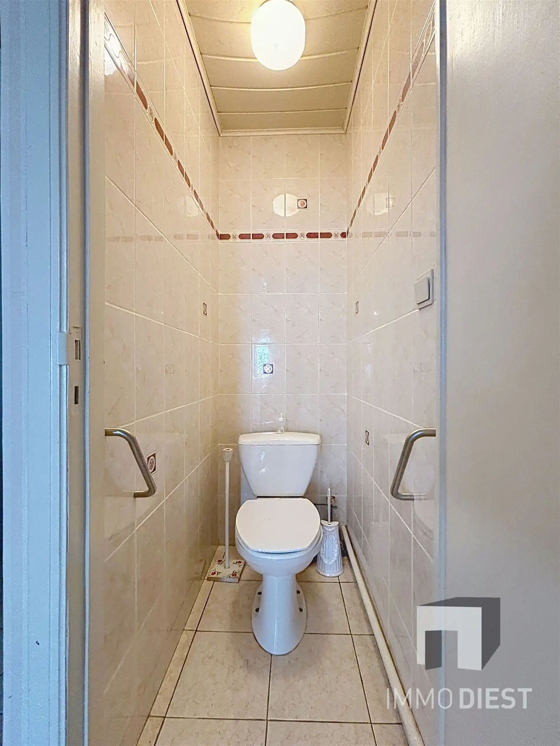 Welkom in deze charmante te renoveren stadswoning aan de rand van hartje Diest. foto 22