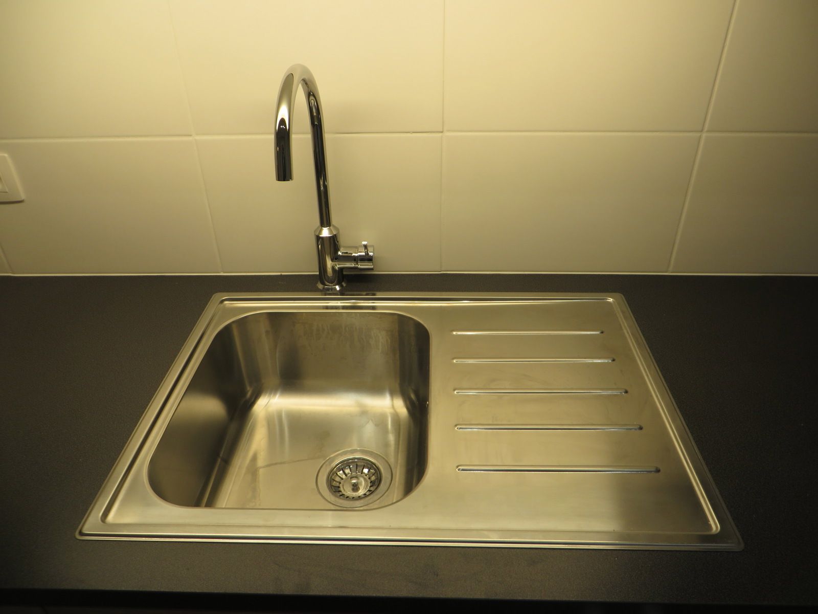 Toffe studio aan het theaterplein (vogelmarkt) foto 13