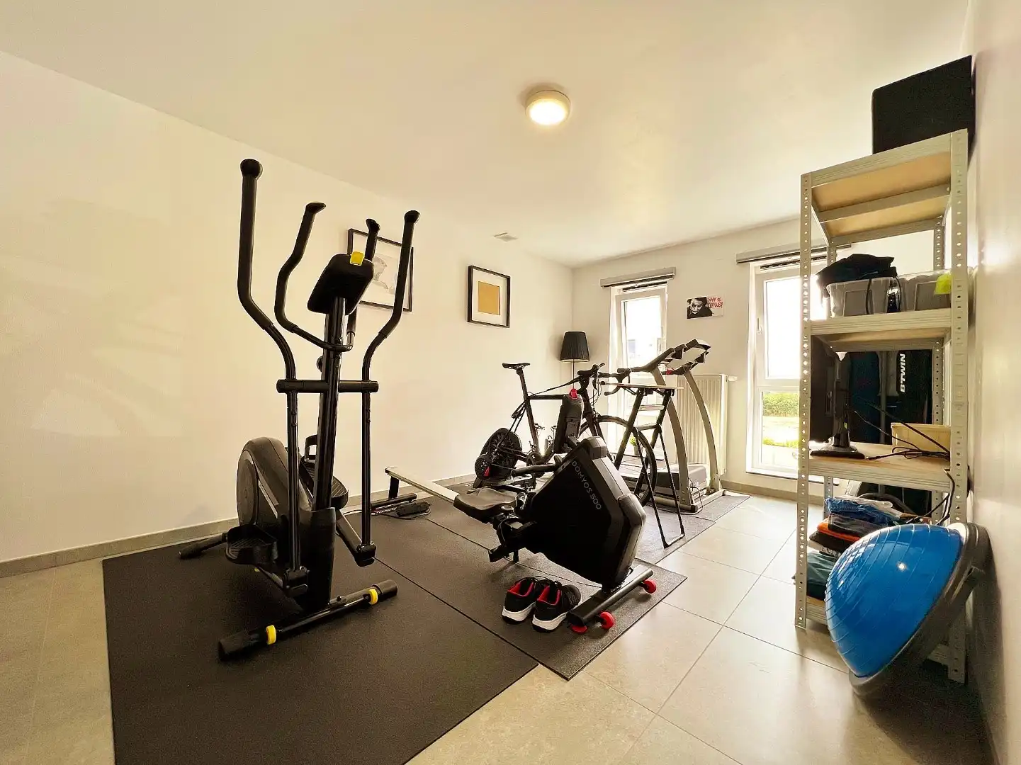 Zeer recente rijwoning met garage en zonnige tuin  foto 10