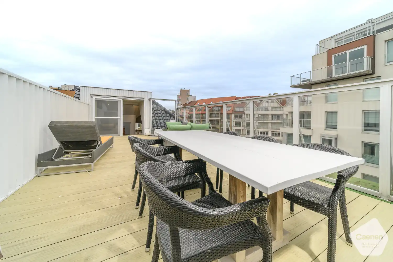 Ruim en lichtrijk appartement te koop in hartje De Panne foto 20