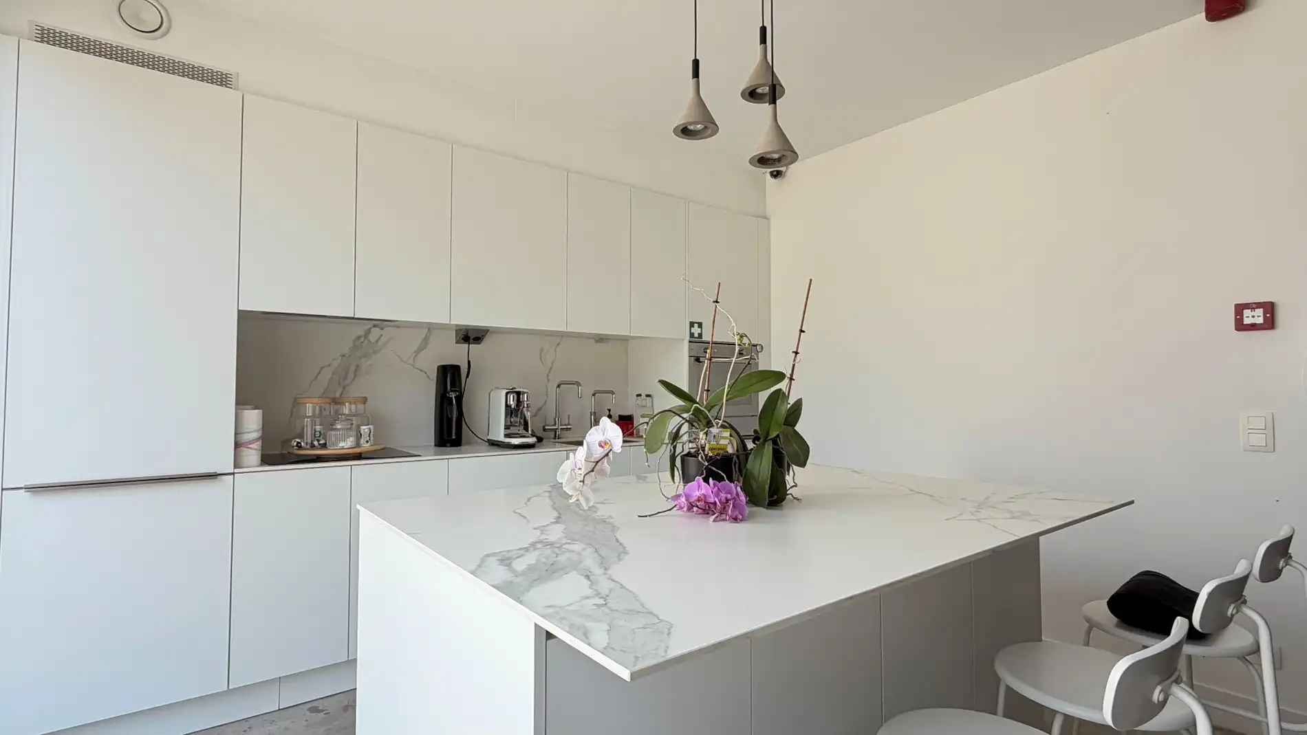 Stijlvol afgewerkte kantoren te huur in centrum Mechelen foto 16
