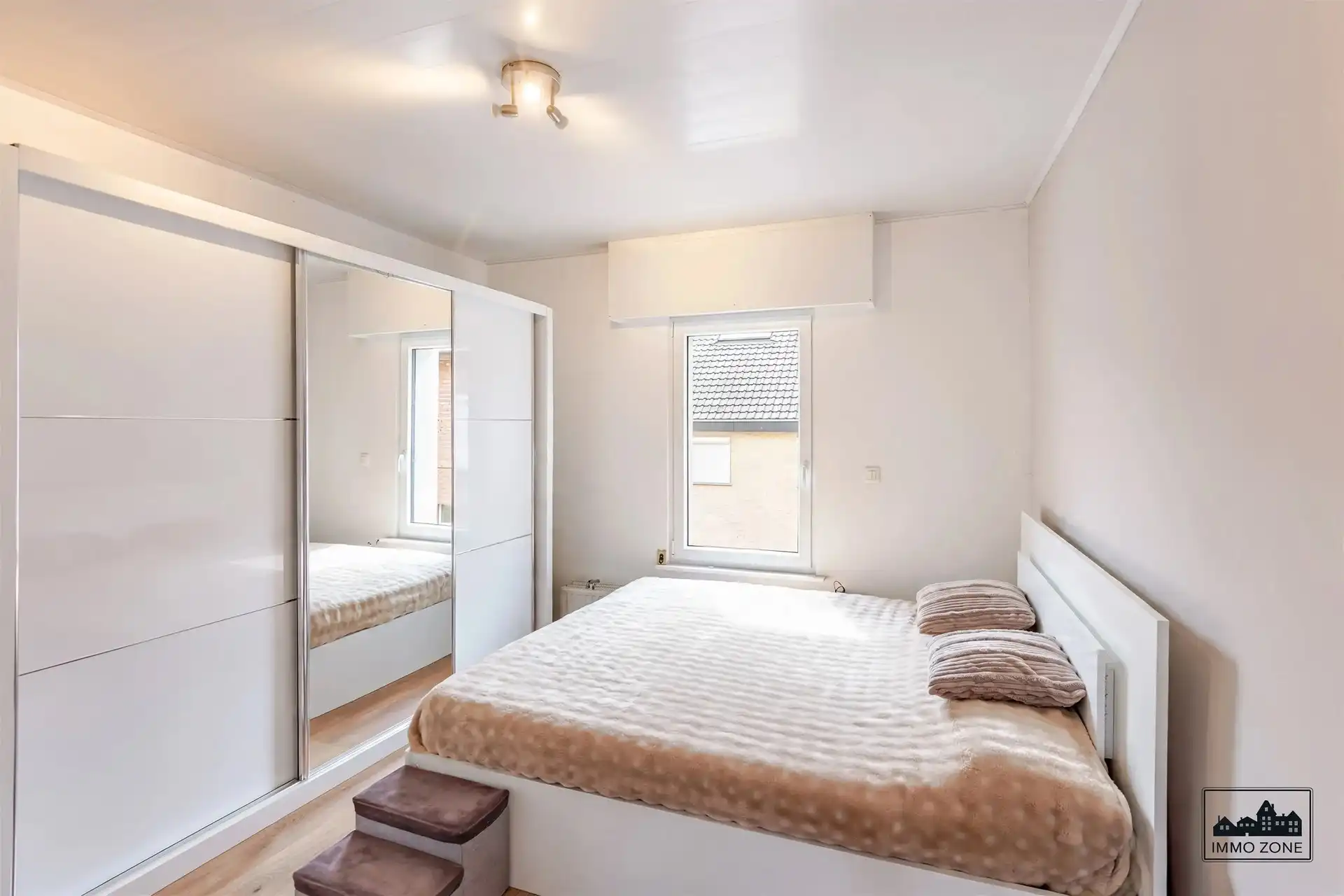Woning met 4 slaapkamers én magazijn op toplocatie foto 17