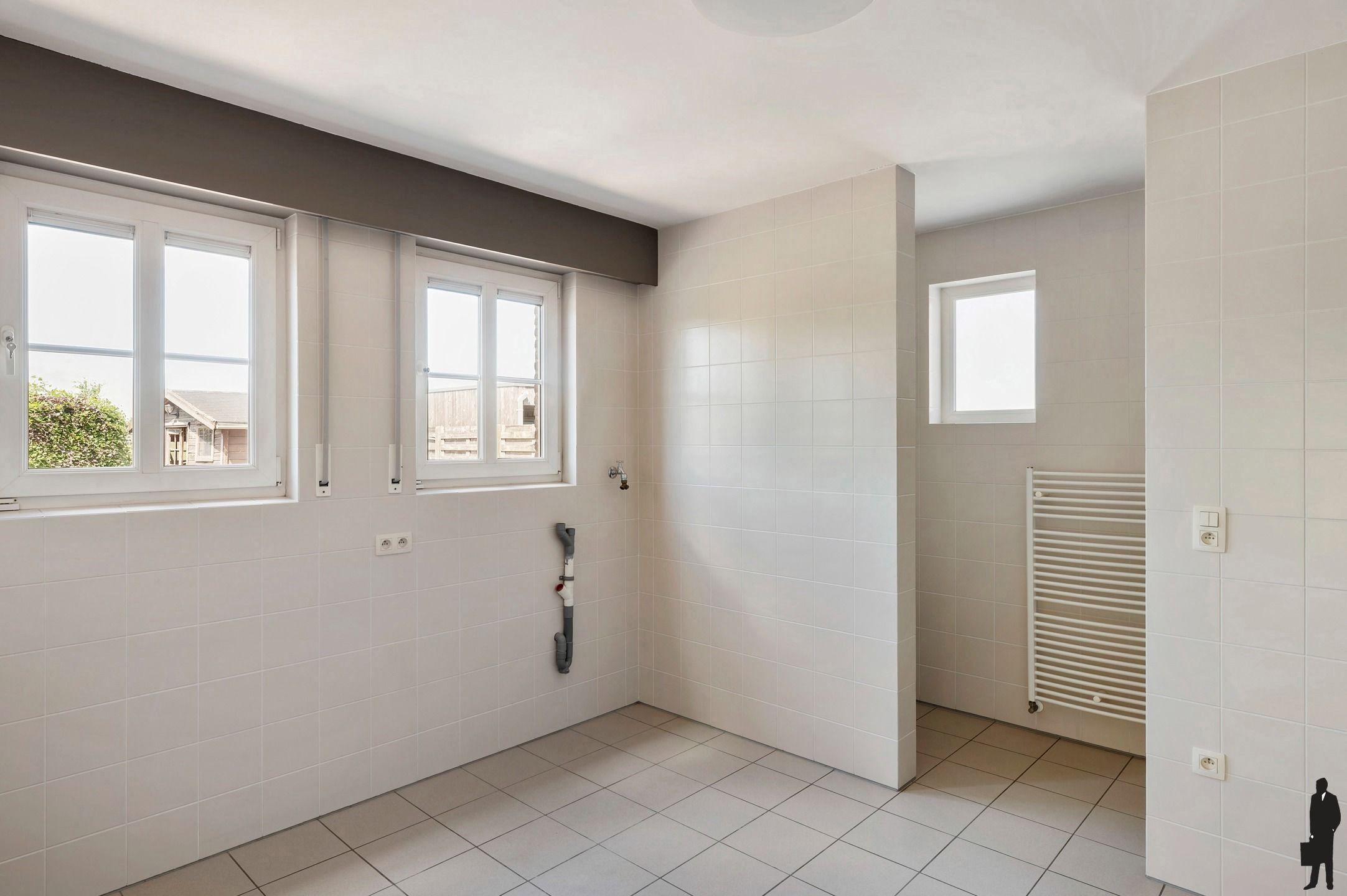 Ruime landelijke woning met tijdloze architectuur foto 7