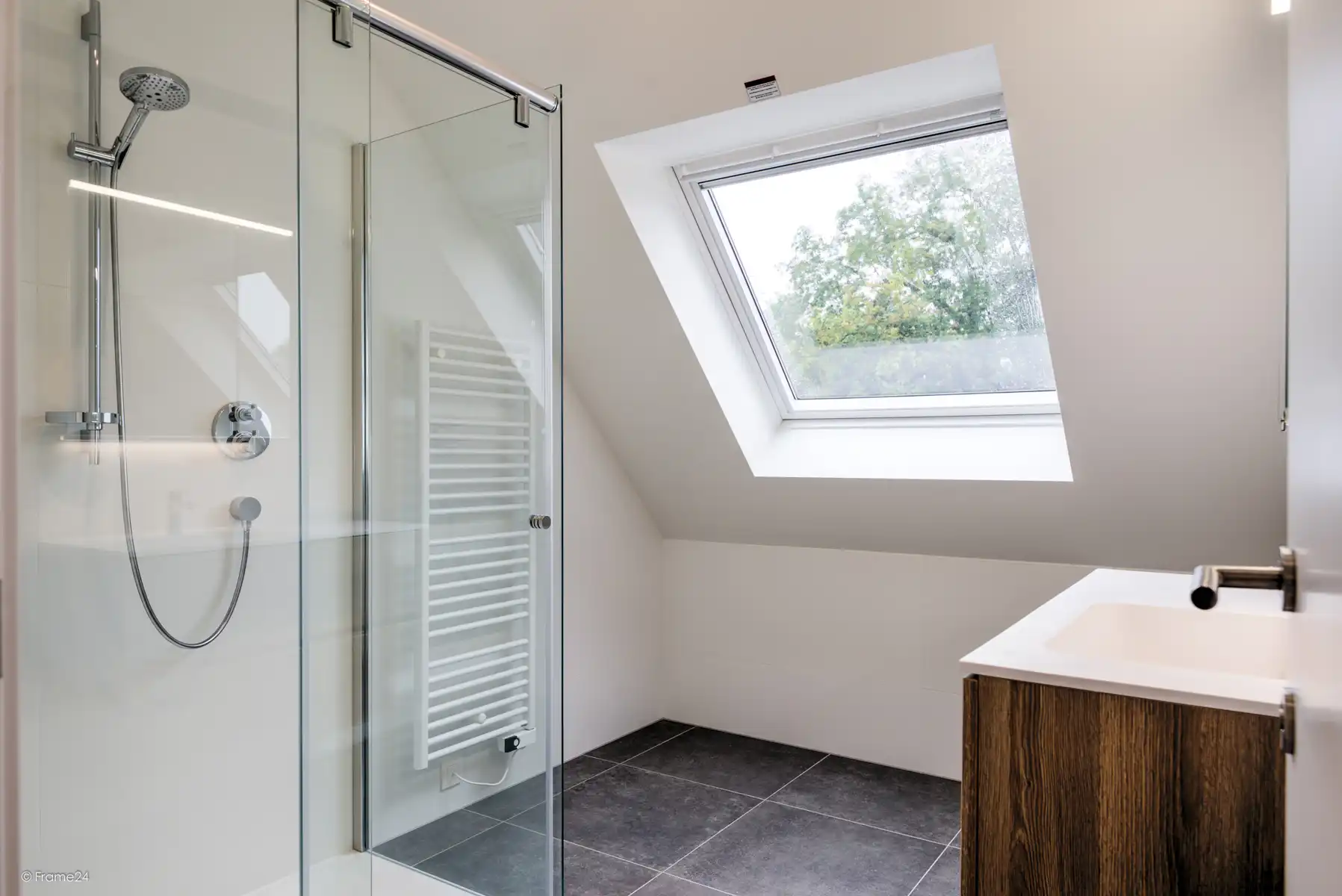 Verzorgd en energiezuinig duplex appartement van ca. 110 m² foto 14