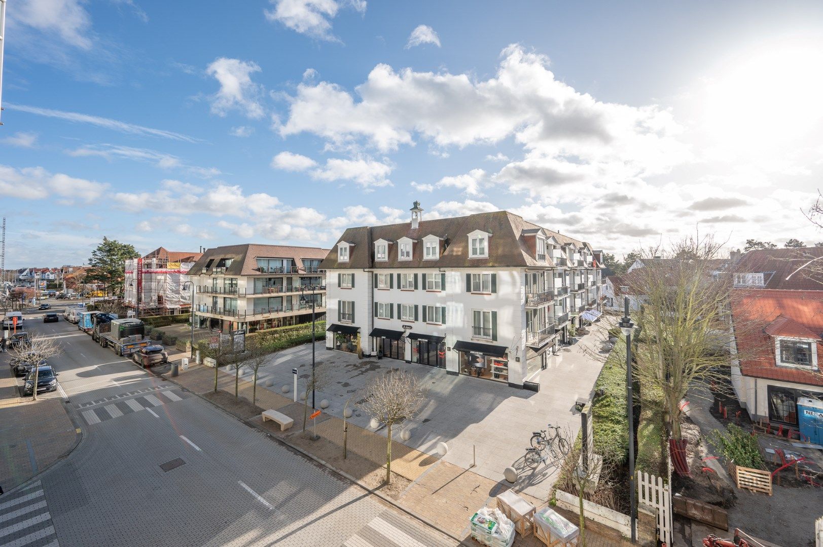 Perfect gelegen drie slaapkamer appartement met zonneterras foto 5