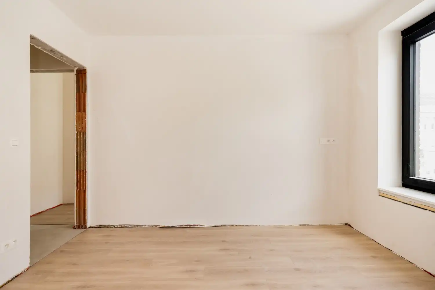 Ruim doorzonappartement nabij het centrum foto 19