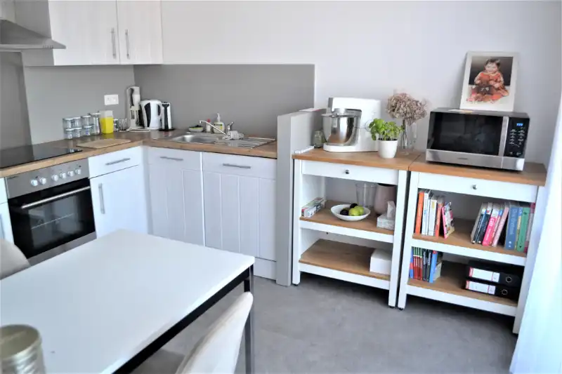 2 slaapkamer appartement met garage! foto 6