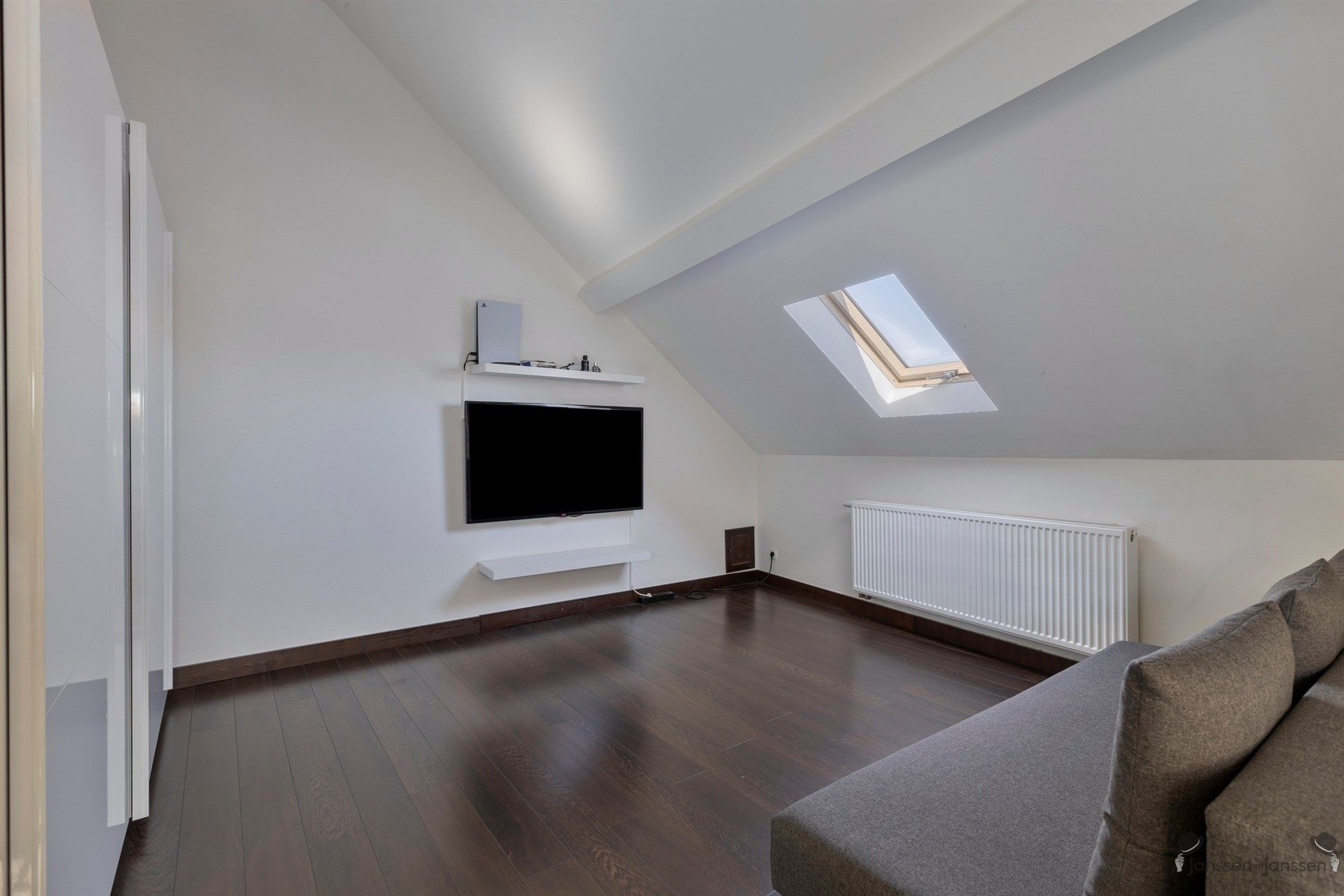 Veelzijdige Hoekwoning met 3 tot 5 slpk op centrale locatie wonen, werken of groeien met het gezin foto 22