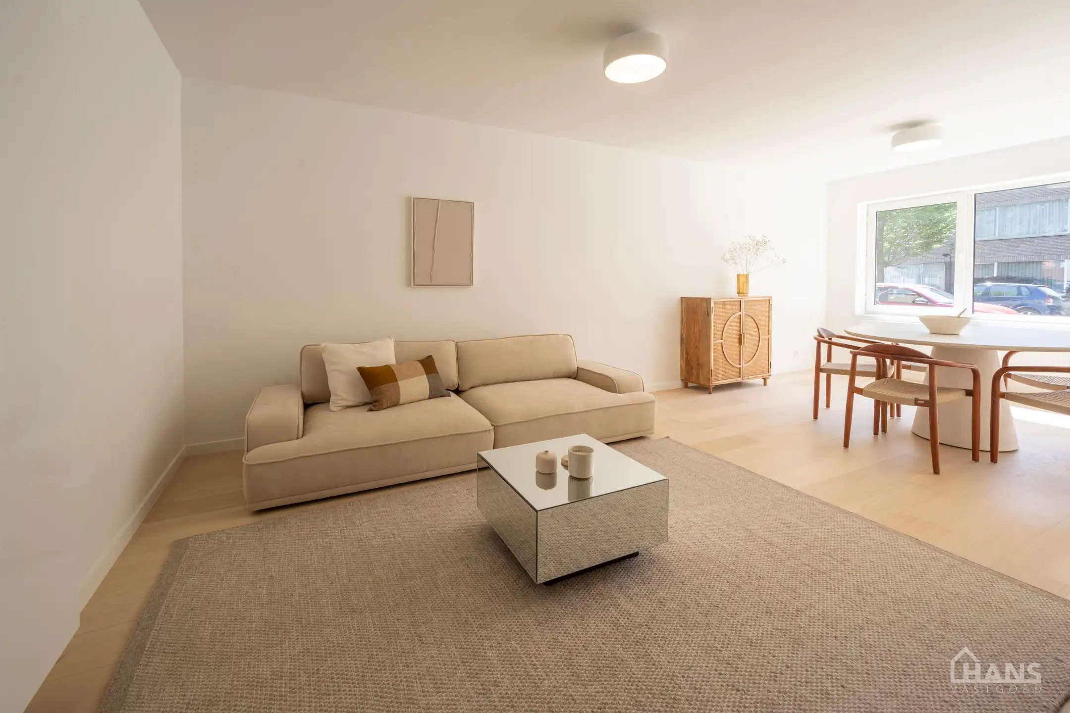 Gelijkvloers appartement foto {{pictureIndex}}