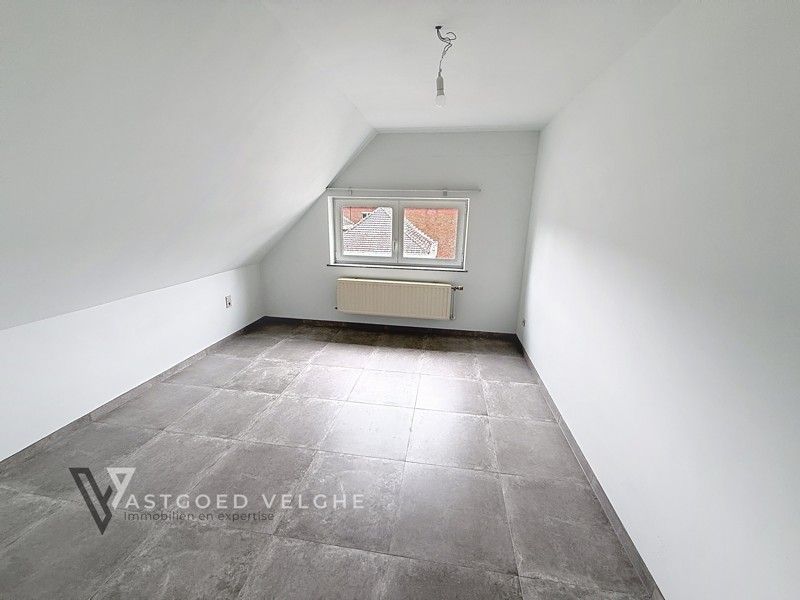 Goed gelegen duplex appartement met 3 slaapkamers, 2 terrassen en private tuin ! foto 21