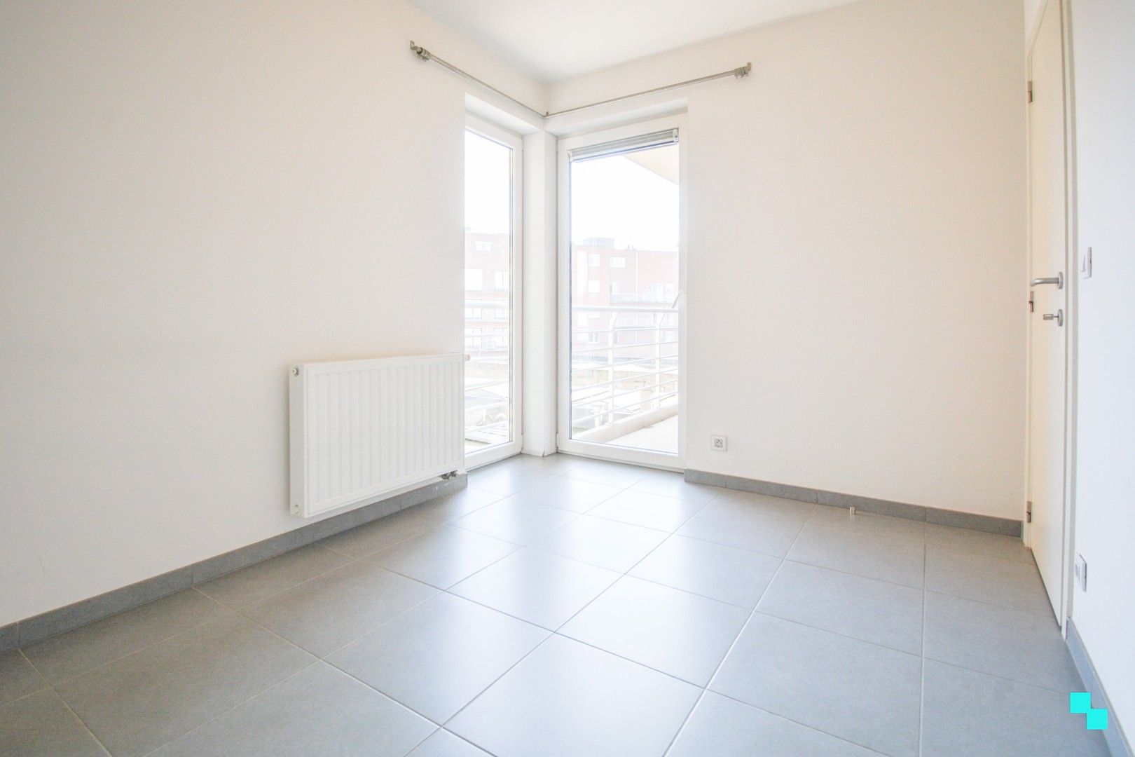 Instapklaar, energiezuinig appartement met staanplaats te Roeselare foto 15