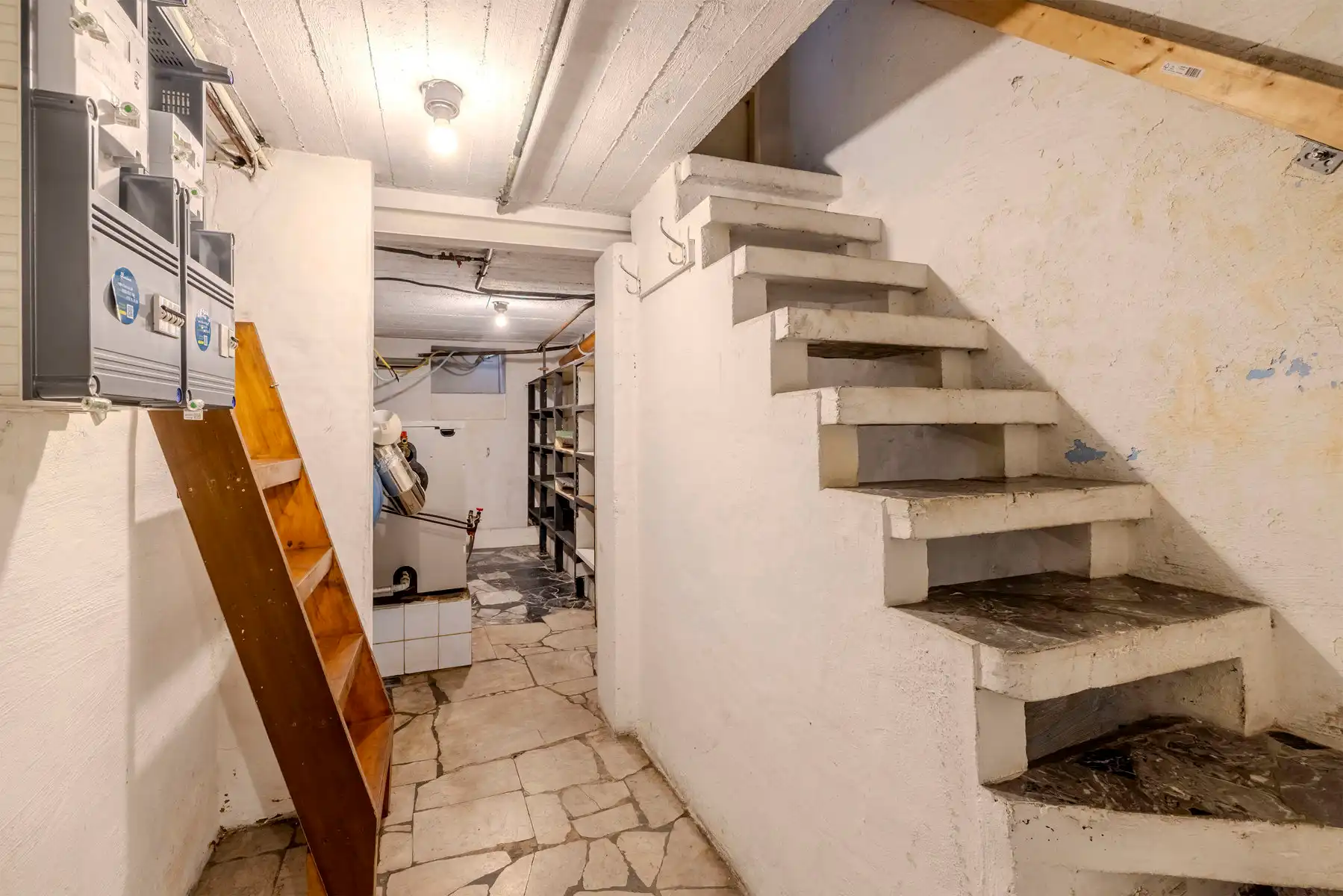 Gezinswoning met 4 ruime slaapkamers en tuin in Ekeren foto 15
