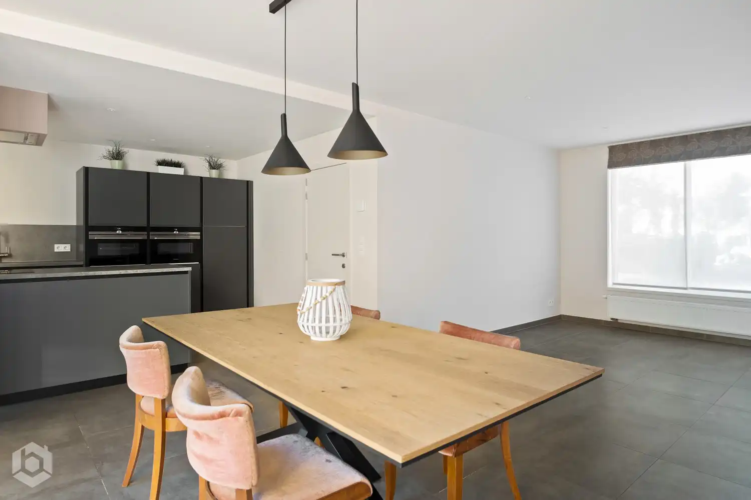 Instapklare woning met 3 slaapkamers en tuin nabij centrum Mechelen foto 6