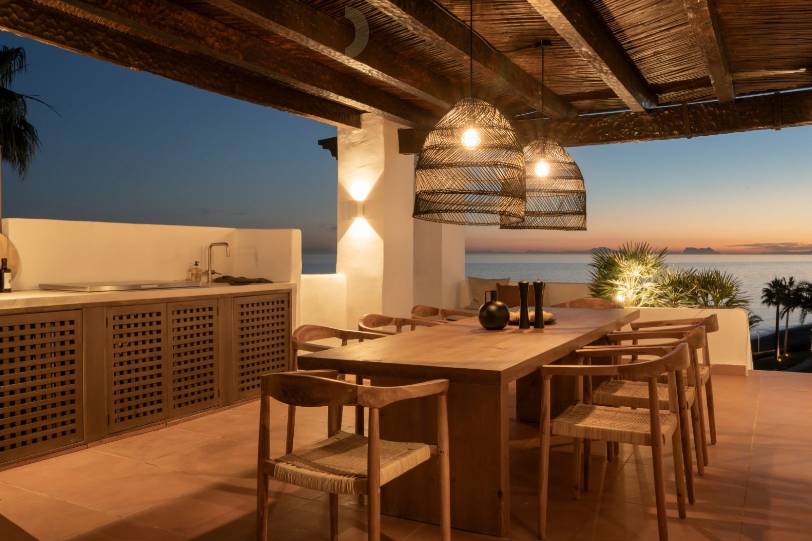 Luxe penthouse frontline beach Estepona. foto 42