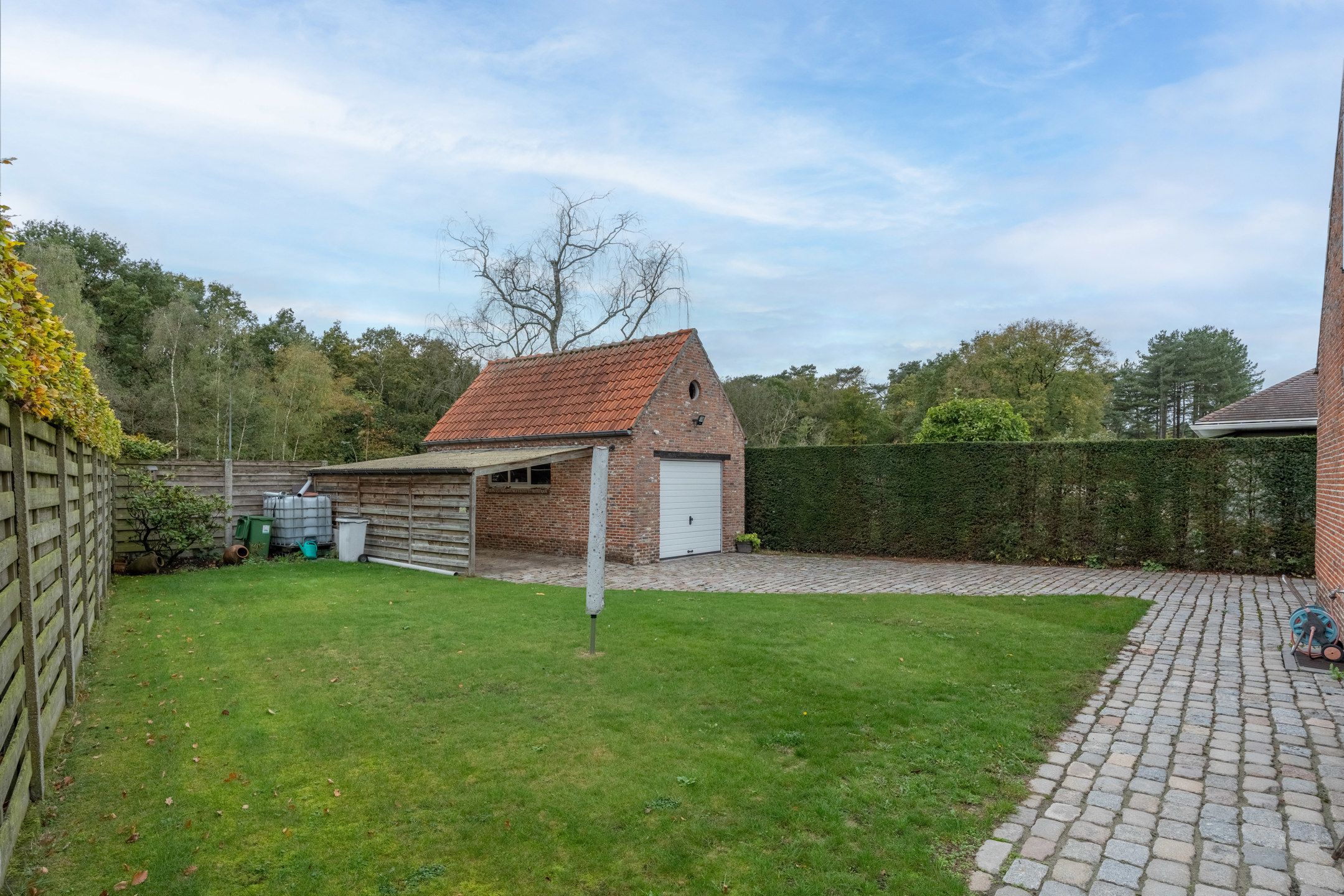 Ruime woning met o.a. 3 slpks (mogelijk meer) en garage. foto 27